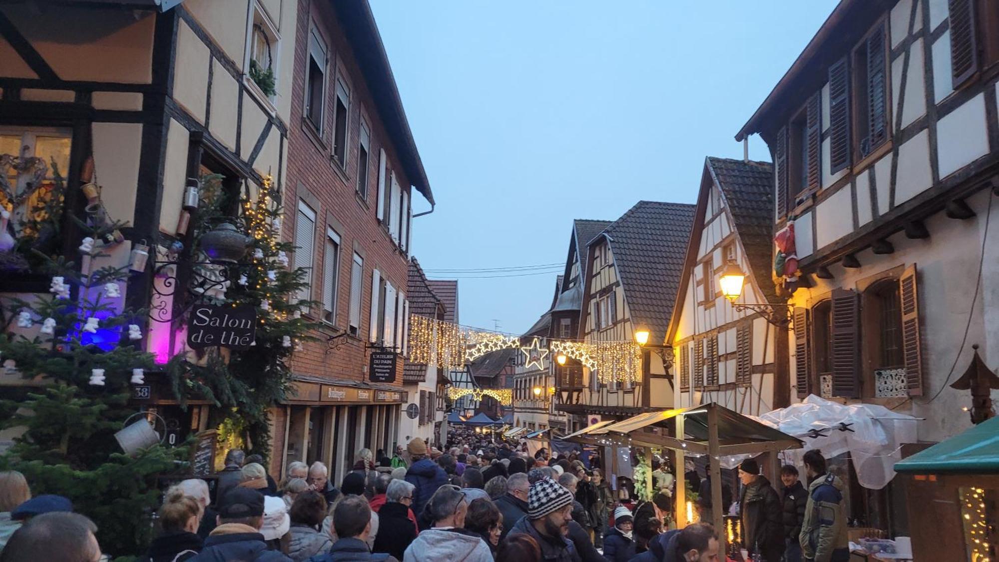 Chambres D'Hotes Du Marche Aux Grains Bouxwiller  Exterior foto